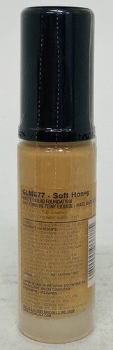 LA Girl - Pro Matte HD Foundation - Soft Honey (2-pack) - Picture 4 of 5