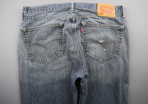 Pantalones de mezclilla para hombre Levi's 505 2014 rectos lavado medio desgastados talla 36x34 (Sr 36x32) - Imagen 9 de 10