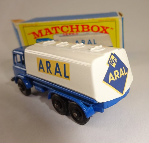 Matchbox No. 25C Bedford Tanker blue & white "ARAL" in correct "ARAL" box - Picture 4 of 12