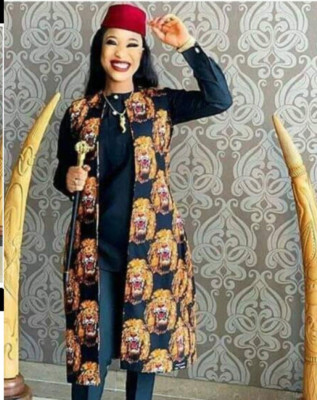 Traditional Igbo Isigu Women's Sleeveless Jacket Kimono