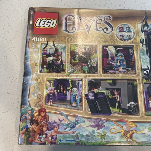 LEGO Elves: Ragana's Magic Shadow Castle (41180) - Picture 4 of 5