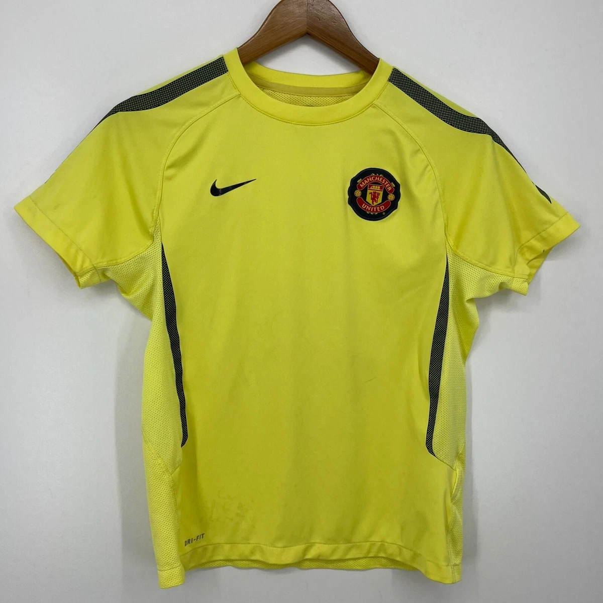 Manchester United Yellow International Club футбольные фанаты