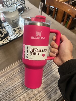 Valentines Stanley 40 oz Flowstate Quencher Tumbler - Cosmo Pink Valentines Day!