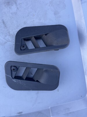 97-04 MERCEDES BENS SLK230 SLK320 LEFT RIGHT PAIR FRONT LOWER AIR VENT COVER
