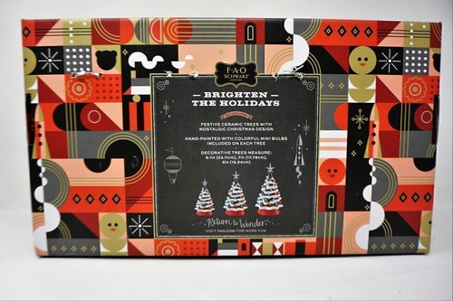 FAO Schwarz Vintage Set of 3 handpainted Ceramic LED Lighted Christmas Trees - Picture 3 of 3