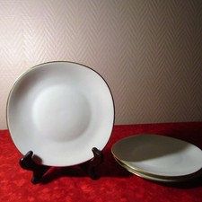 3 Assiettes à dessert en porcelaine de Limoges par Raynaud 