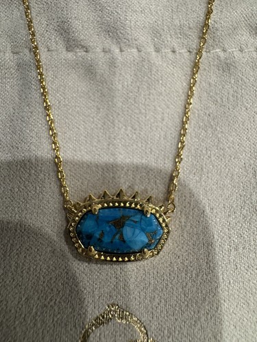 Authentic Kendra Scott Elisa Gold Short Pendant Necklace - Picture 2 of 11