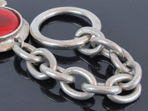 Authentic UNO de 50 Jumbo Red Resin x Silvertone Chain Toggle Bracelet - Picture 8 of 12