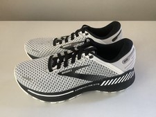 NEW Brooks Adrenaline GTS 22 Women's Running Shoes - White/Black - Sz 7.5