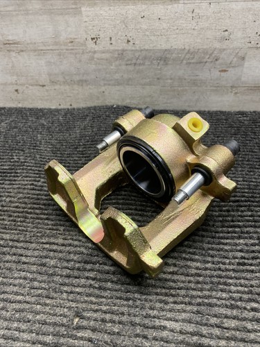 Omix-Ada 16745.09 Front Left Brake Caliper Fits Jeep CJ/Wrangler/Cherokee 82-89 - Picture 6 of 9