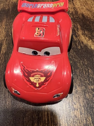 Disney Pixar Cars 2 SHAKE N GO LIGHTNING MCQUEEN Fisher Price 2011 da riparare - Foto 5 di 7