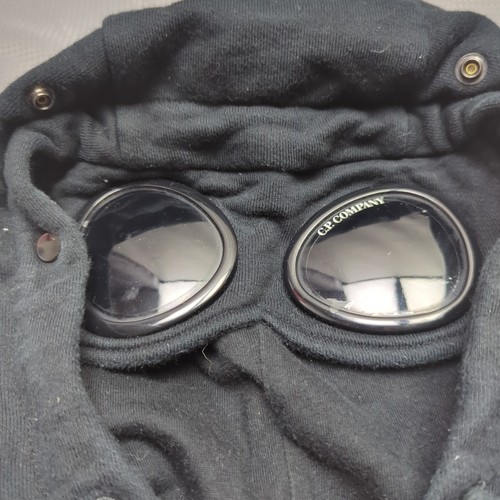 CP Company Jacke Herren Medium schwarz Reißverschluss Brille Kapuze Patchwork Upcycle Reparatur - Bild 11 von 14