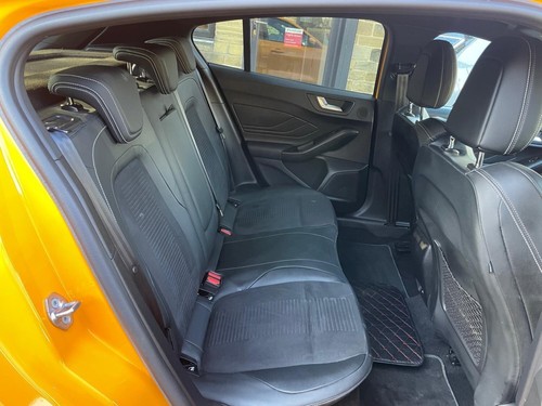 2019 Ford Focus 2.3T EcoBoost ST Euro 6 (s/s) 5dr HATCHBACK Petrol Manual - Picture 17 of 24