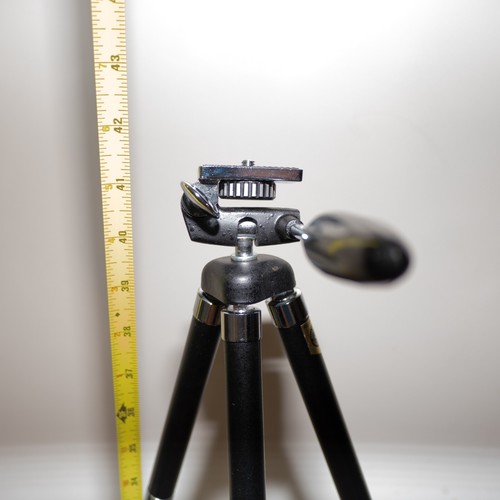 Hakuba Tripod 10-Sec III-G Pan Head with Travel Case - Telescoping 9-42 Inches - Picture 4 of 6