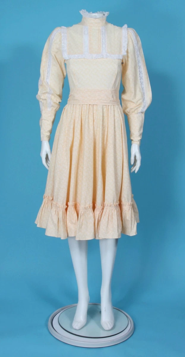 sachin and babi light blue dress Laura Ashley 80's floral garden corduroy puff sleeve dress / size smal –  Cute Little Ruin Vintage main image 1