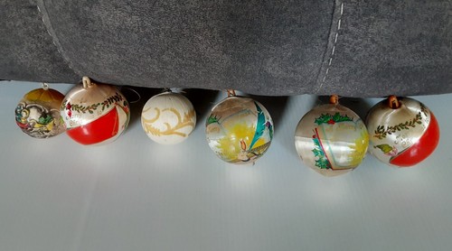 7 Vintage Christmas Holiday Ornaments - Picture 6 of 8