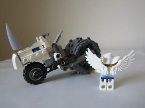 LEGO Legends of Chima Spinlyn's Cavern 70133 with Rhino Bike & Eris Minifig Only - Picture 9 of 9