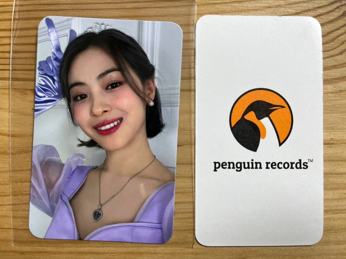 ITZY - TO WONDER WORLD OFFICIAL MD TRADING CARD POB PHOTO