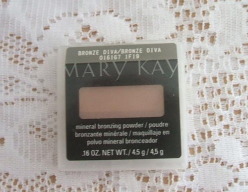 Mary Kay BRONZE DIVA Mineral Bronzing Powder ~ New - 第 1/2 張圖片