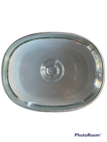 Casserole Dish, Corning Ware French White Oval 1.5 qt.- 1.4 L, Lidded Casserole - Picture 3 of 5