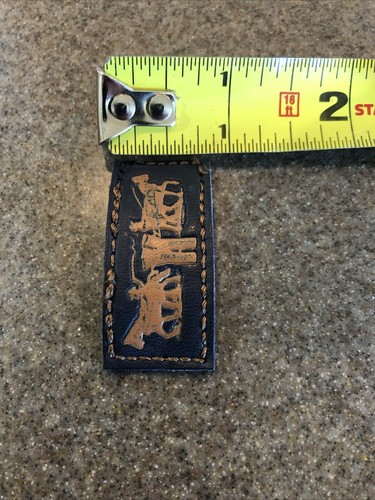 Parche vintage de cuero con logotipo de Levi’s Strauss And Company cosido 7/8 X 1 3/4” azul marino - Imagen 2 de 4