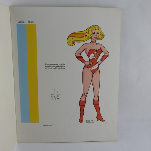 Muñeca de papel libro dorado vintage SHE-RA Princesa del Poder 1985 nueva sin usar Heman años 80 - Imagen 4 de 9