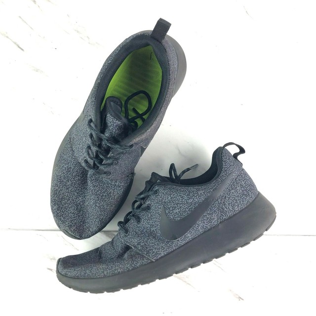 {keywor d} nike wmns tanjun donna