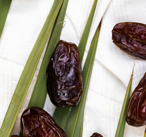 MEDJOOL FRESH DATES 11 LB. LARGE.. CALIFORNIA FRESH DATE. FREE FAST SHIPPING. - Picture 4 of 4
