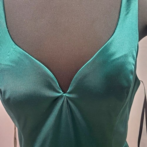 B.SMART Mermaid Gown backless Bow Ruffled Tail in Emerald Green in size 13 - Picture 8 of 9