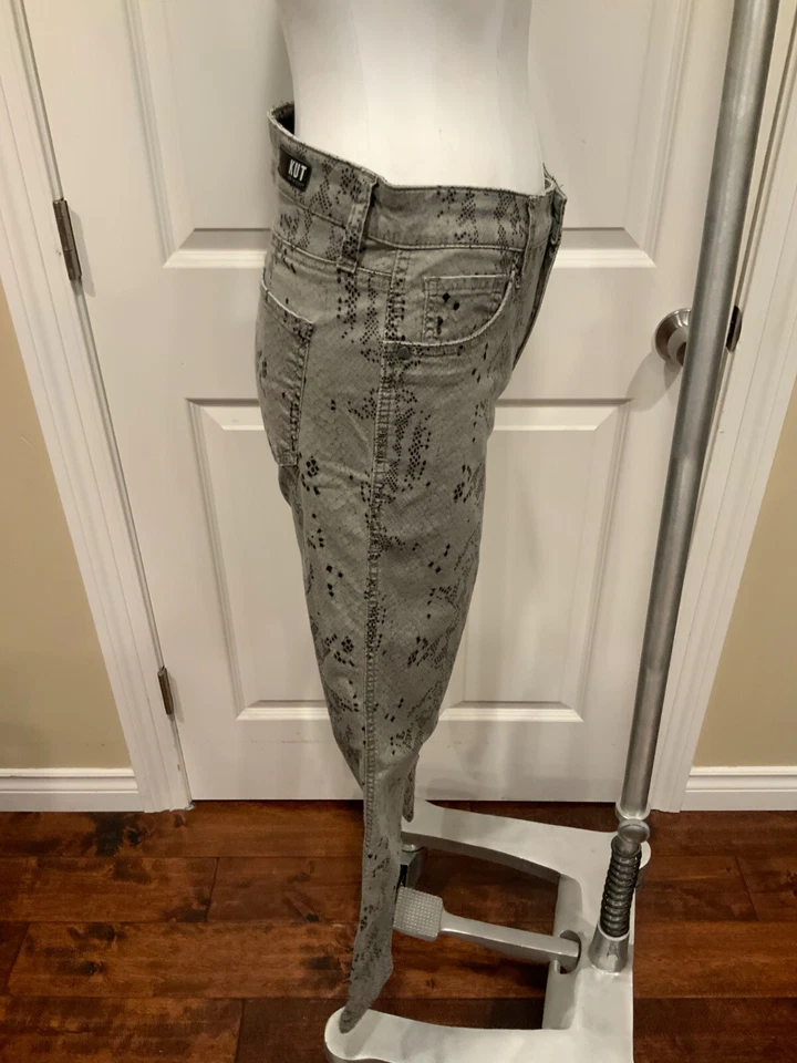 Jeans ajustados al tobillo KUT From The Kloth gris piel de serpiente Donna, talla 6 Foto 2 de 4