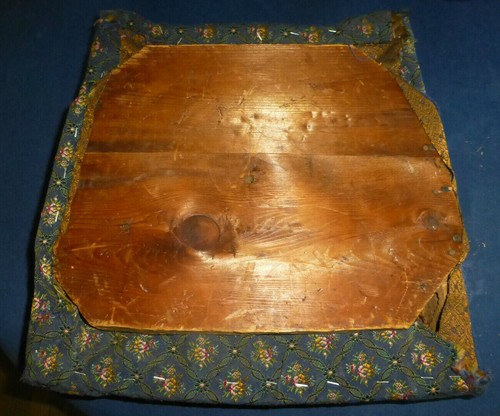 Antique Victorian Blue Pattern Upholstery Cushioned Nursing Rocking Chair Rocker - Picture 12 of 12