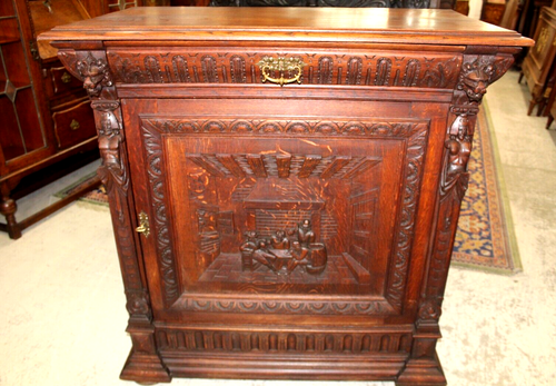 French Antique Carved Oak Renaissance Cabinet | Sideboard Circa 1880 - Picture 4 of 12