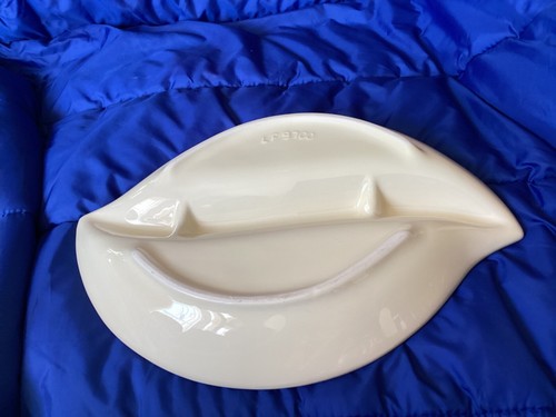 Royal Doulton LF9700 Bay Leaves Divided Dish in Cream Made in Portugal - Picture 3 of 8