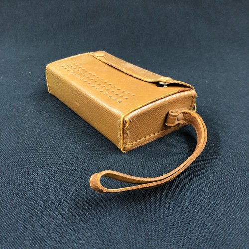 Radio Transistores Trancel Seis Modelo T-11 con Estuche de Cuero De Colección Japón - Funciona - Imagen 9 de 14