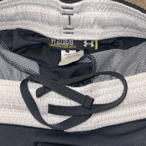 New Under Armour Shorts Boys Size Large Youth Athletic Grey Green Elastic - Picture 5 of 6