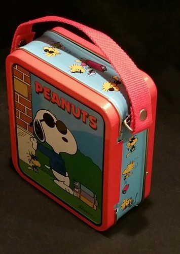 PEANUTS 1999 Series #1 ~ SNOOPY as Joe Cool Mini Metal Tin Lunchbox - Picture 3 of 4