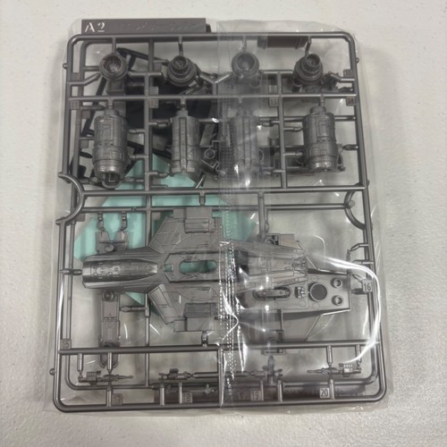 New Damaged Box BANDAI Star Wars Mandalorian RAZOR CREST Model Kit Model 18 - Picture 4 of 12