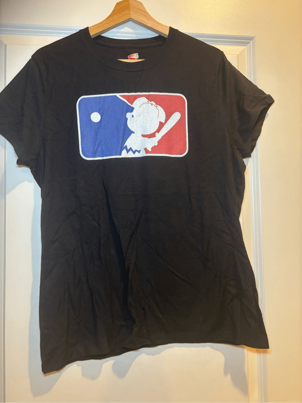 Charlie Brown Baseball Women's T-shirt size Large