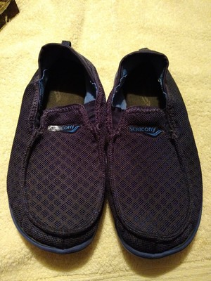 saucony slip on shoes