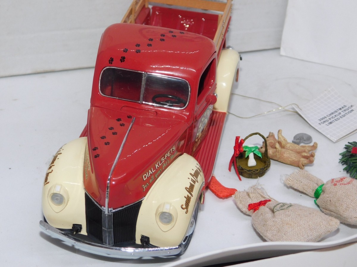 Franklin Mint 1:24 2009 Christmas Truck 1940 Ford Pickup Limited
