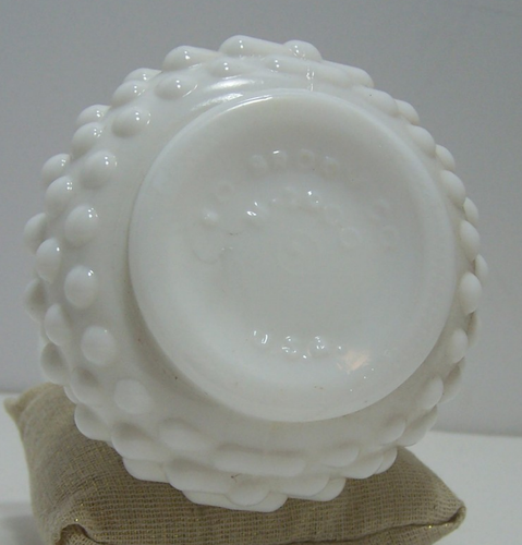 Vintage E.O. Brody White Milk Glass Hobnail Bud Vase - Picture 9 of 10