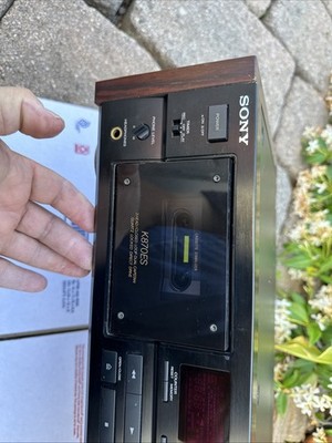 Sony TC-K870ES High-End Cassette Deck with Wooden Side Panels,