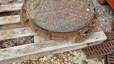 Round Cast Iron Man Hole