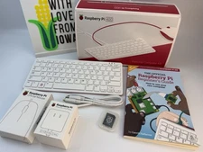NEW Raspberry Pi 400 Kit (microSD, Broadcom BCM2711, 1.80 GHz, 4GB, US layout)