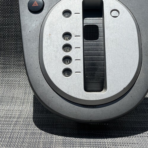 2007-2010 Nissan Sentra A/T Shifter Bezel Trim Surround 68280ET000 - Picture 7 of 17