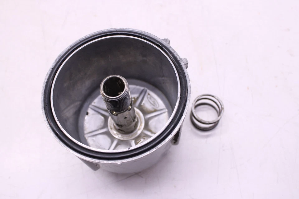 84-87-1987 HONDA GOLDWING 1200 GL1200 CARCASA FILTRO ACEITE UNIÓN PERNO Foto 4 de 4