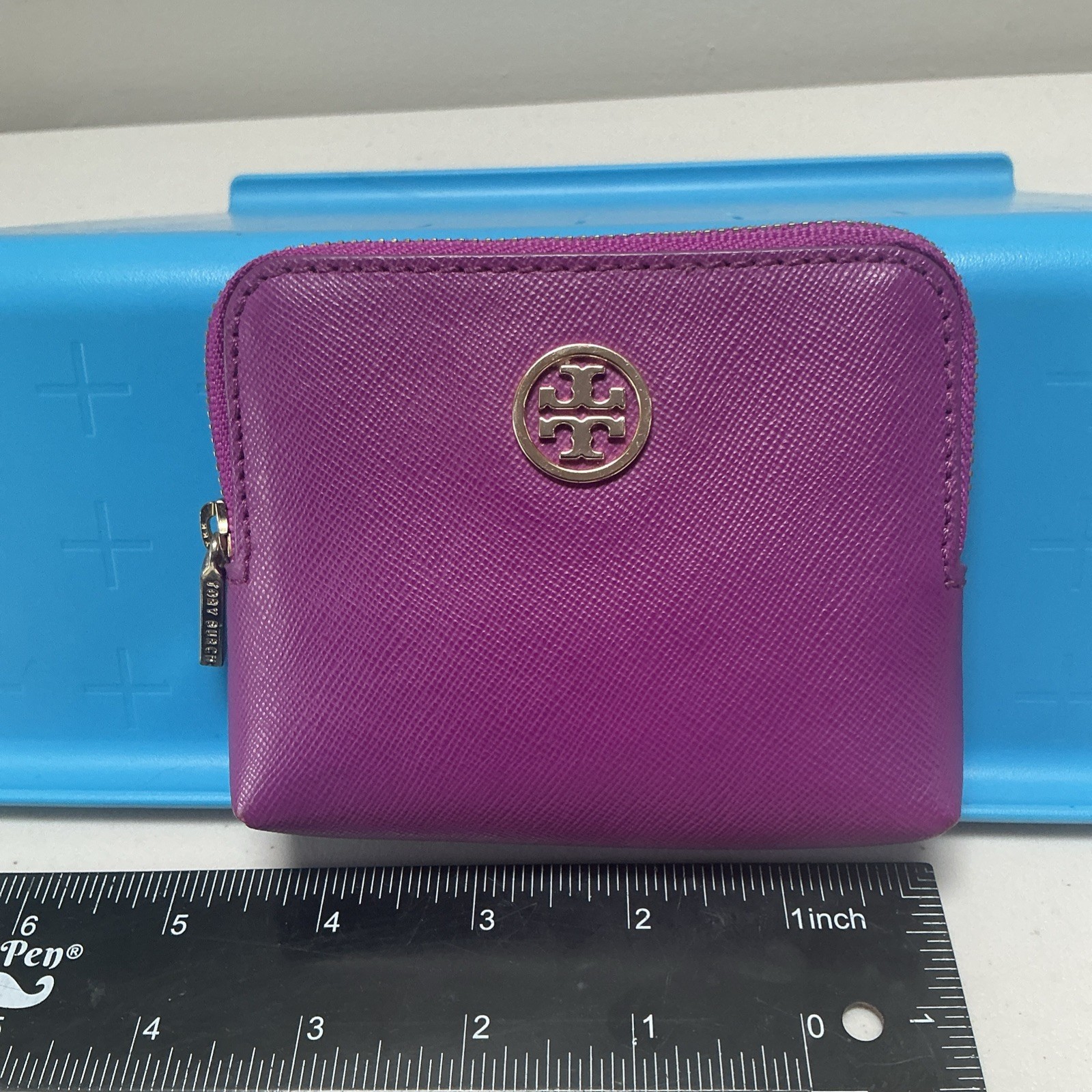 Vintage Women's Tory Burch Saffiano Leather Robinson Zip Card Wallet  thumbnail 8