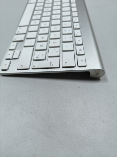 Apple Wireless Keyboard A1314 - Used, Signs of Wear, Fully Working - Zdjęcie 7 z 9