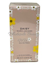 Daisy Eau So Fresh by Marc Jacobs Eau de Toilette Spray 4.25 Oz/125 ml NIB