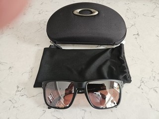 Oakley Men's Holbrook XL Sunglasses With PRIZM Dark Golf Lenses. Used.